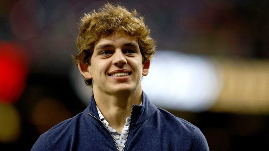 arch mannings parents